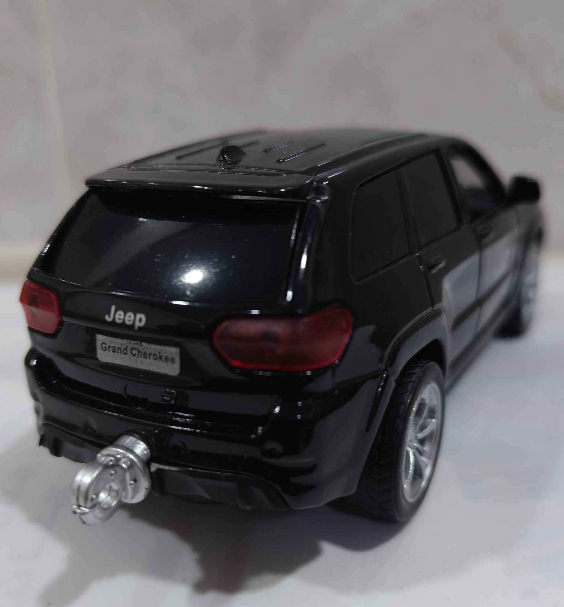 مجسم سيارات مصغرة
السيارات حديد بي ضوء وفتح باب 

السعر القطعة ب 6 

عنوان : زيونه  تواصل خاص


**إذا كنت صاحب هذا الإعلان وتريد حذفه لأي سبب، رجاءا أرسل رسالة إلى الدعم الفني**