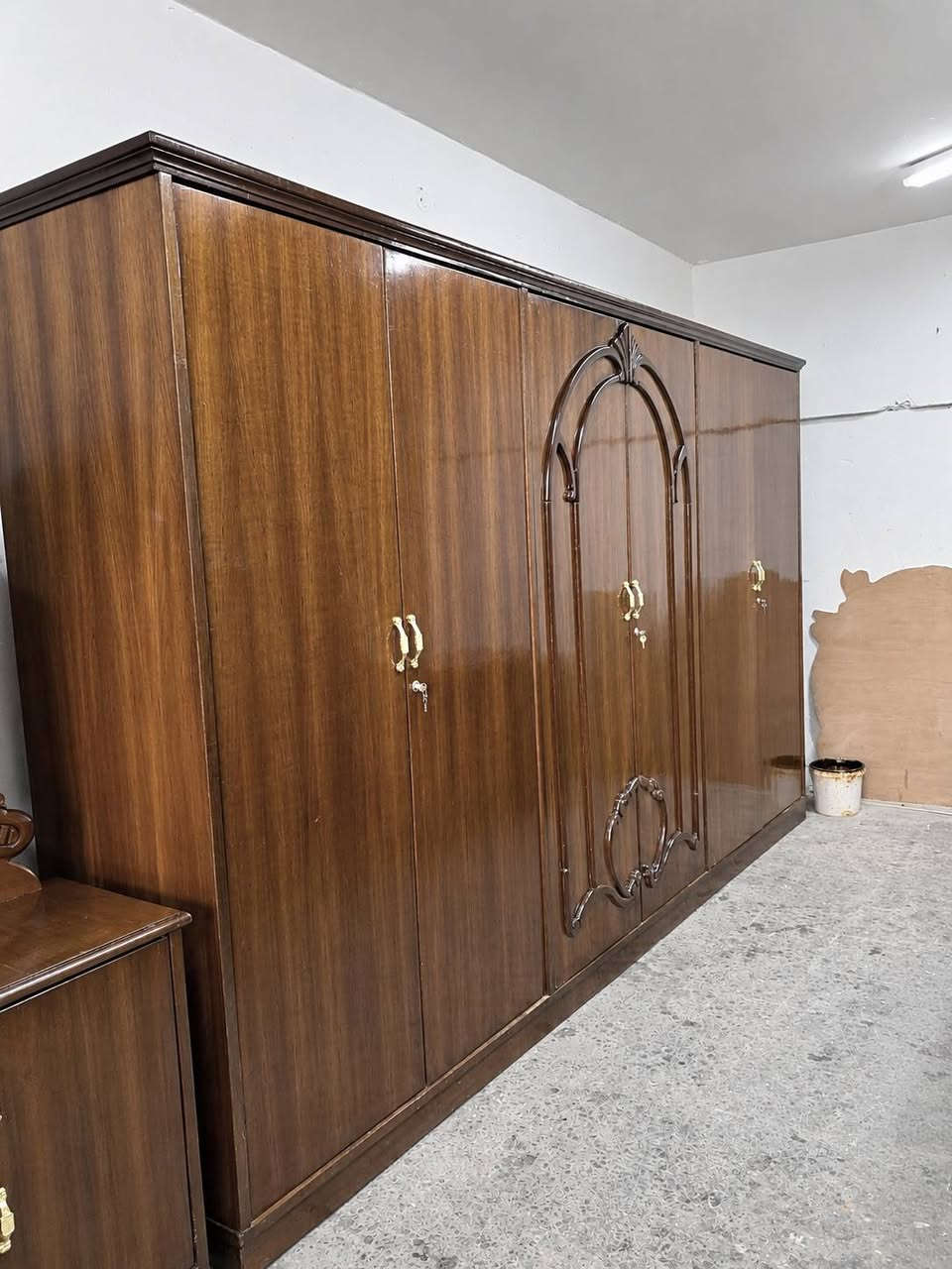 عرض خاص 750 الف فقط غرفه نوم ست ابواب لون بندقي ارتفاع الكنتور مترين وعشرين الغرفه تسكام اذا مو تسكام شرط ترجع داخل وخارج صاج ظهر جرجوبه نقص زاويه اي استفسار خاص او الاتصال ***********
***********واتساب
عرض خاص 750 الف فقط غرفه نوم ست ابواب لون بندقي ارتفاع الكنتور مترين وعشرين الغرفه تسكام اذا مو تسكام شرط ترجع داخل وخارج صاج ظهر جرجوبه نقص زاويه اي استفسار خاص او الاتصال ***********
