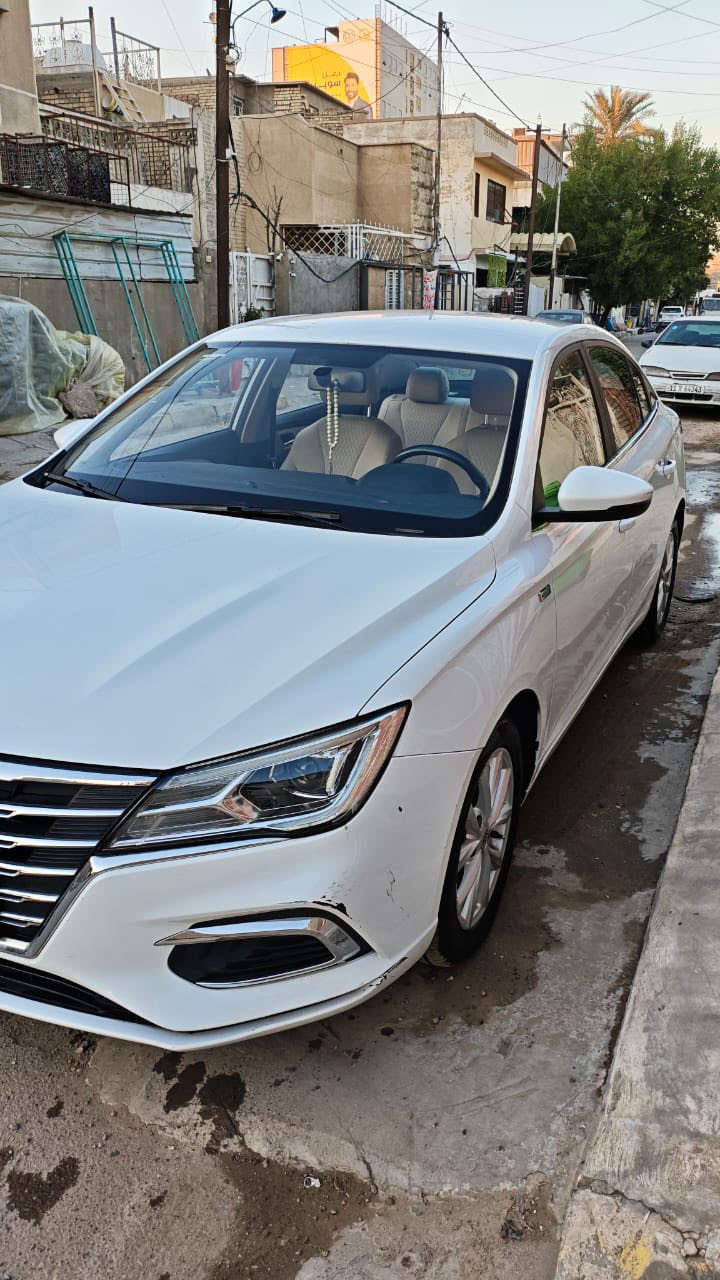 MG5 Comfort 2022
سلام عليكم ورحمة الله 

MG5 

فئة Comfert 2022 

سيارة وكالة و بعدها بالضمان و السيارة باسمي تشتري تحويل ثاني يوم باقي ضمان بيها 3 سنوات من الشركة 

ماشية 38000 كيلومتر 

مواصفات : 

محرك ١٥٠٠ تنفس طبيعي 

كامرة خلفية و حساسات 

تحكم ستيرن

تحكم مري جانبية 

كروز سرعة 

شاشة كبيرة ربط AndroidAuto & Apple CarPlay 

اشاير مري 

حساسات تايرات 

السعر : ١١٨ بيها مجال بسيط 

التواصل *********** 

متواجد واتساب و اتصال
