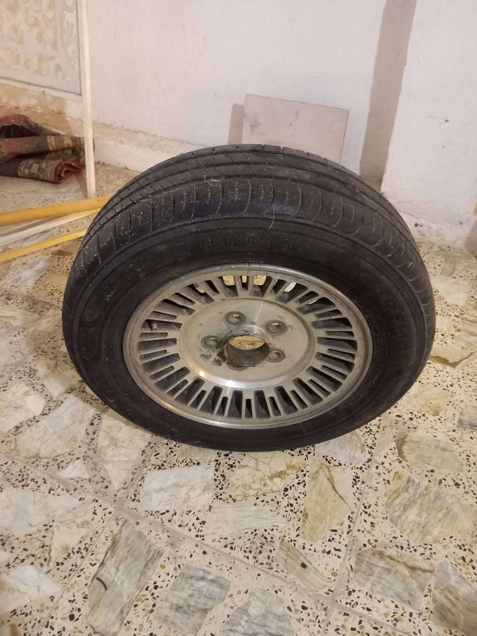 سلام عليكم غراض مال سوبر ٨٥ تايرات وويل كب جديد هوا وتايرة وثلاجة تبريد مكاني بغداد الحرية ليريدهن يتصل ويراسلني ويدلل ***********
