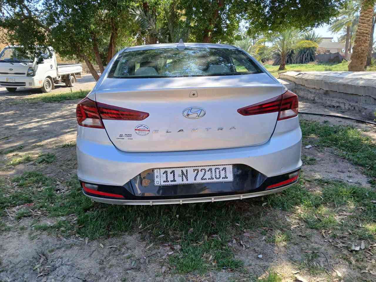 للبيع النترا وارد أمريكي موديل ٢٠١٩ رقم بغداد الدوالي الجديد بسمي هزة وسنويه ورقم كله جديده حادثها بنيد فقط بدون دواخل والباقي كفاله من الصبغ والضربه والفتح موصفات كامرة خلفية دواره حساسات خلفيه رادارات جانبيه تحكم ستيرن جهتين شاشه كبيره كير اي تي المرغوب مكينه كير على شركه مامفتوحات تبريد ثلج محرك٢٠٠٠دوش السعر ١٣٠ وبيها مجال*********** مكان السيارة بغداد المحمودية
