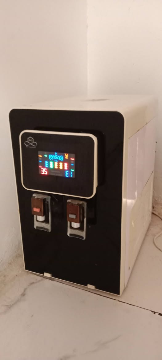 براد فلتر ماء السعر 60
منشار كهربائي قاطع أشجار السعر 60 بغداد الكرخ ***********
