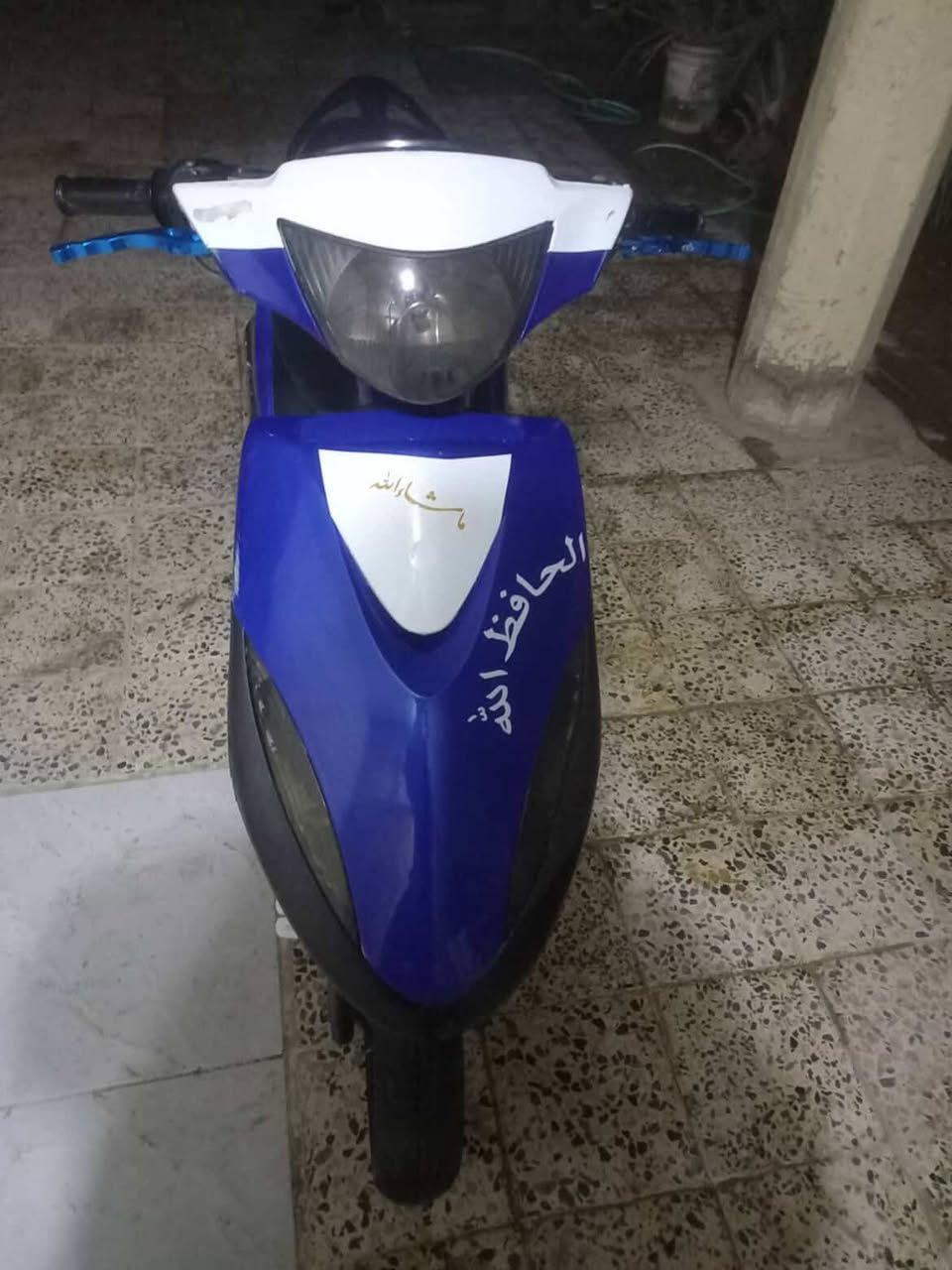 السلام عليكم شباب ماكس عدله الدراجه مفوله اي نقص مابيها المحرك اسبانه ماممدود عليها الدراجه مفوله رقمي ***********
