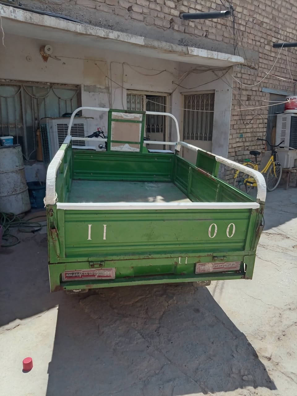 السلام عليكم ستوته للبيع أوراق أصولي ستوته مديل ٢٢مكينه ٢٥ ستوته نضيفه  السعر انتصال عل رقم   ***********
