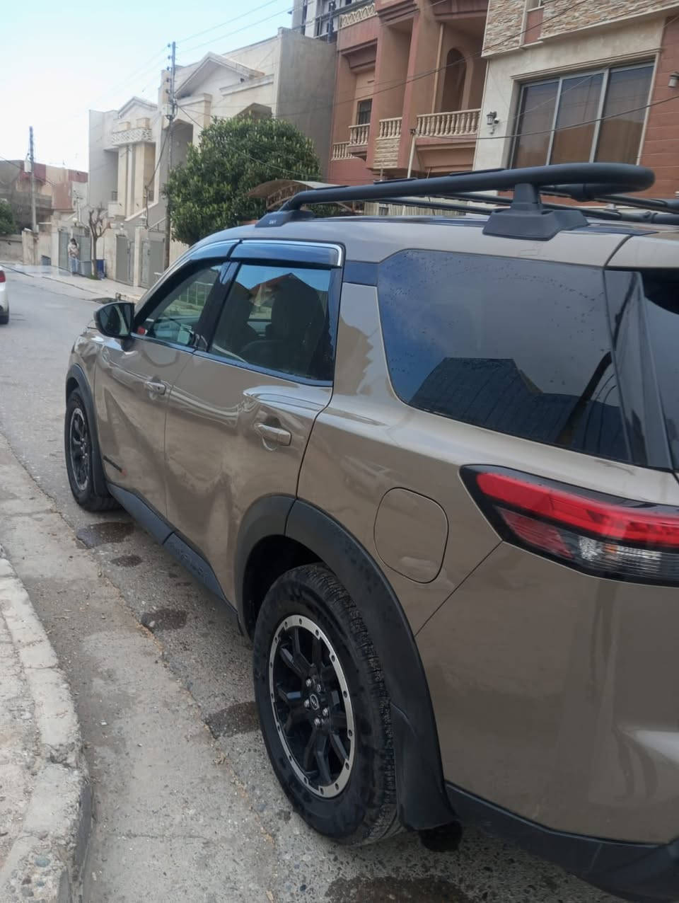 NISSAN PATHFINDER (ROCK CREEK)2024..
واريد امريكي ماشية 15 ميل ..
محرك 3600..
فول مواصفات مقاعد vip..
الضرر.. قطعتين جاملغ وبنيد..ايرباك السائق طاك
السعر..230$ وبيها مجال.
للتواصل.:واتساب ***********
