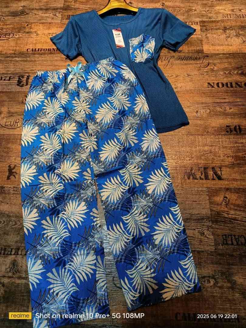 بجامة تريكو لاكوت سروال فيبران 
السعرر70الف جملة سيري 6حبات 
لطاي ستوندار تلبس حتان 42
التوصيل متوفر ل 69وولاية


**إذا كنت صاحب هذا الإعلان وتريد حذفه لأي سبب، رجاءا أرسل رسالة إلى الدعم الفني**