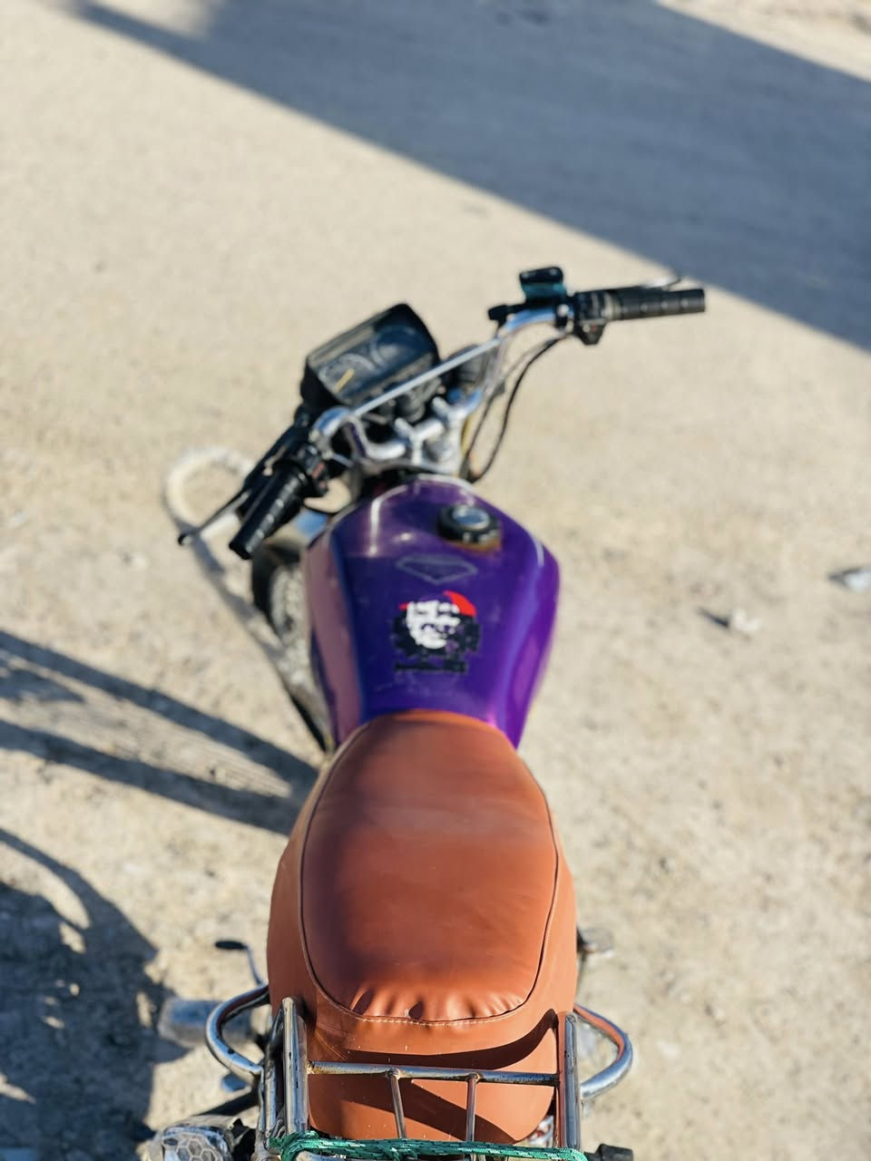 سلام عليكم مرخصه لأدمن موطور تايكر للبيع موديل 23 دراجه نضيفه مابيه اي نقص كهربائيات شغاله محرك مكفول تنقيص وتبخير السعر 500 وبيها مجال حك الجيه المكان ديالى الخالص  للاستفسار الرقم *********** مكلف بالنشر  زر
