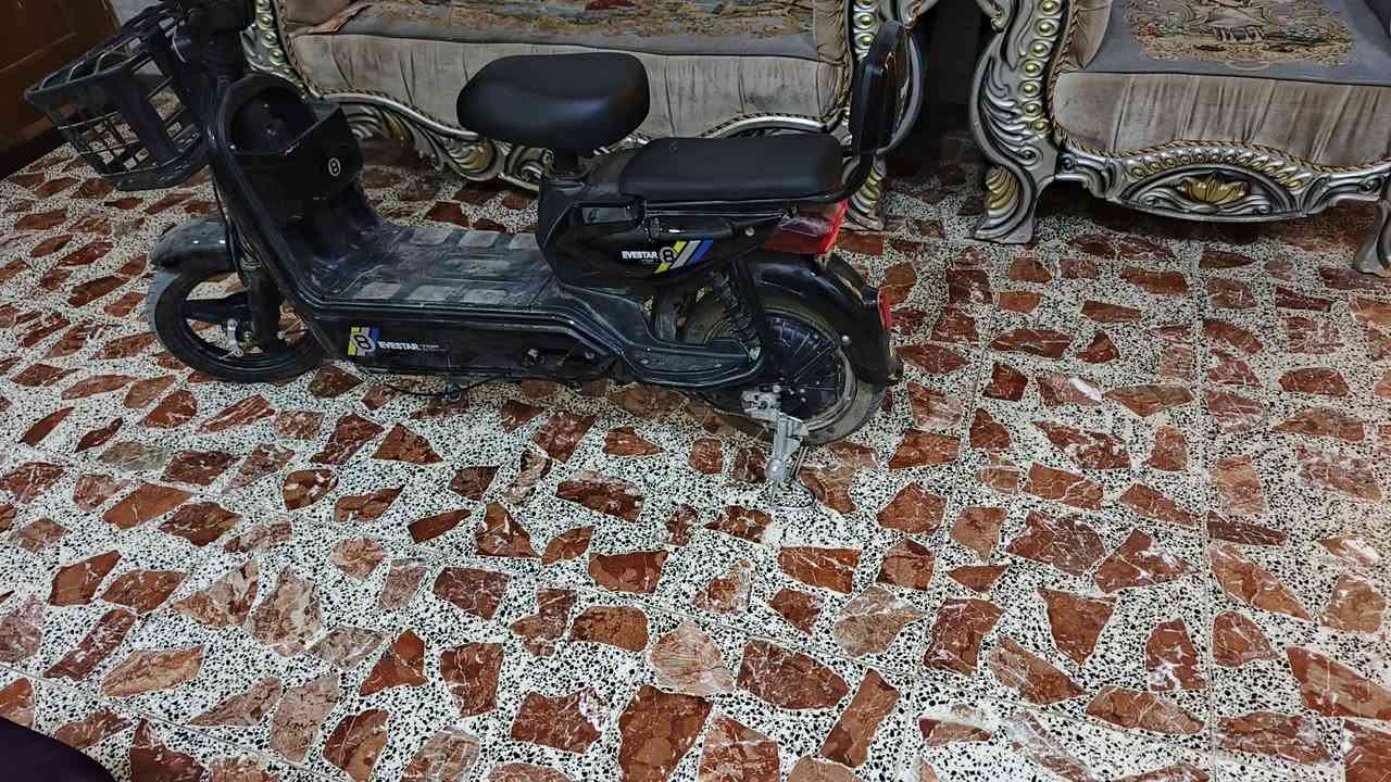 دراجة شحن استخدام اسبوع واحد بصمه تشغيل عن بعد
ويجي وياها سويج عدد ٢ سعرها ٢٥٠ وبيها مجال مكاني بغداد تاجيات ***********
