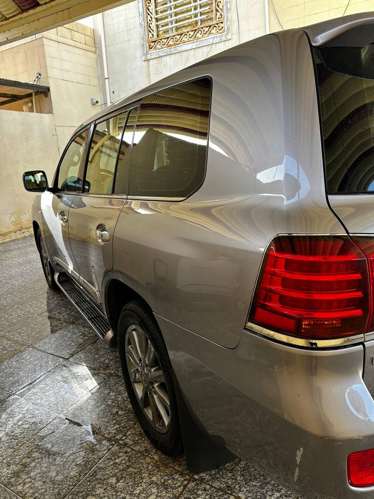 للبيع لكزس Lexus   مديل 2011 فوووول مواصفات 1/1 معروفه مواصفات الكزس رقم بغداد (بسمي)  
كشنات جلد تبريد تدفئه
 رادار امامي وخلفي 
كامره خلفيه وكامره محيطيه في المري 
جنطه شفط 
مجموعه من انضمه القياده والتحكم الذاتي 
تحكم في ارتفاع مستوى السياره وباقي المواصفات معروفه 

ملاحضه: السياره جاهزه كير حداديه محرك تبريد تدفئه ‼️سياره كفاله بدون ضربه بدون حادث  #العنوان  #البصره  💵السعر310وبيها مجال للتواصل ***********
*********** البصرة, العراق
