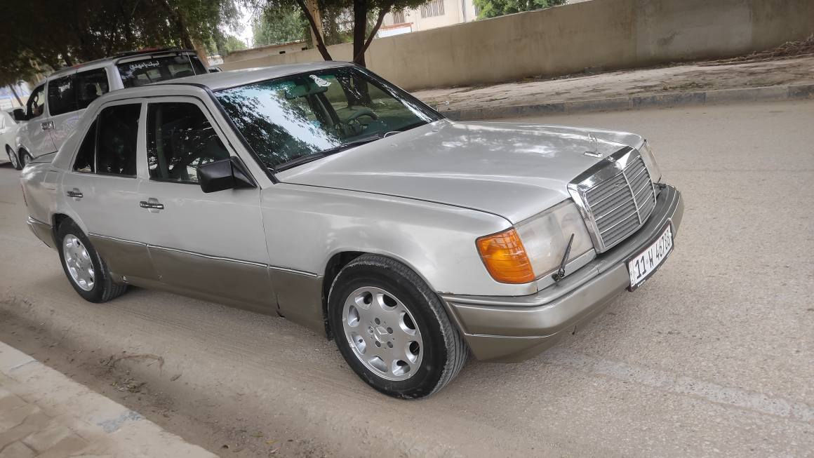 مارسدس دب للبيع اومراوس سعر 48 أو بيهة مجال قليل مكنة اوكير اوحداية أو تخم تايرات من الله سيارة جاهرة أو مكفولة مصبوغ الجمالية فقط سنوية 28 مشروع وطني رقم انكليزي مكان ابو صخير نجف رقم موبايل *********** النجف, العراق
