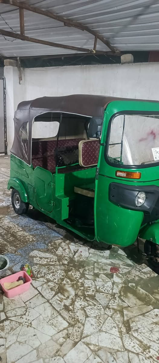 سلام عليكم تكتك موديل 22 رقم وسنويه نجف مداور ثاني يوم مكينه مجفته شرط شركه مامشروگه جادر جديد شركه
بيها فقط ضربه خفيفه الصفحه ومعمره موضحه بالصوره ولياقي قطره صبغ مابي مكفول تخم تاير جديد السعر خاص او الاتصال بالرقم *********** العنوان نجف خان النص
