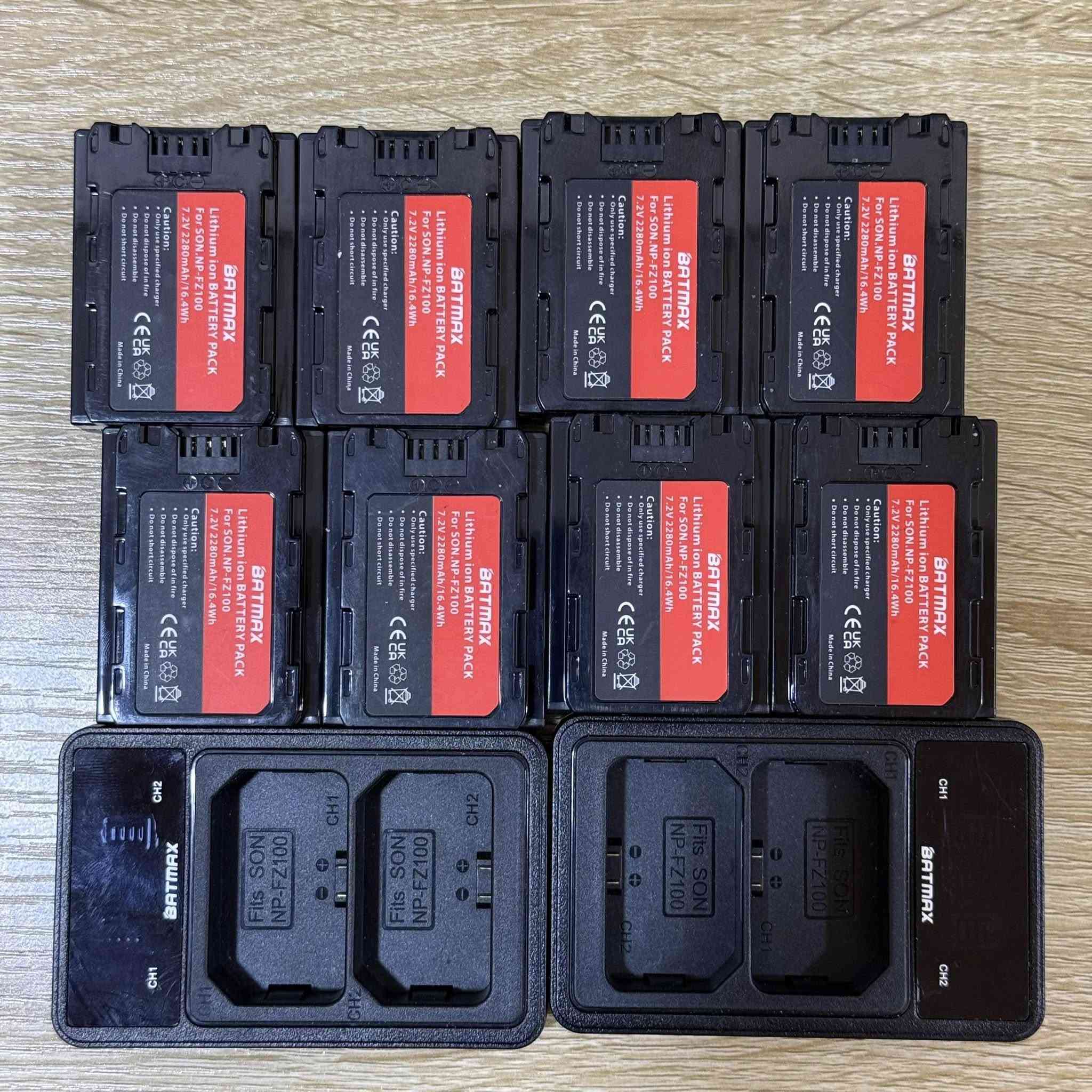 متوفر بطاريات كانون وسوني جديدات
بطاريات سوني عدد 8 مع شاحنة عدد 2 تايب سي
بطاريات كانون lp-e6nh اصليات عدد اربعة مع شاحنة
تريكر سوني x3 جديد غير مستعمل
تريكر كانون xpro ii الاصدار الثاني جديد مستعمل قليل جدا 
بطارية كانون مباشرة تايب سي يعني تكدر تربطها على بور بانك خارجي 
للاستفسار عن الاسعار علخاص فقط


**إذا كنت صاحب هذا الإعلان وتريد حذفه لأي سبب، رجاءا أرسل رسالة إلى الدعم الفني**