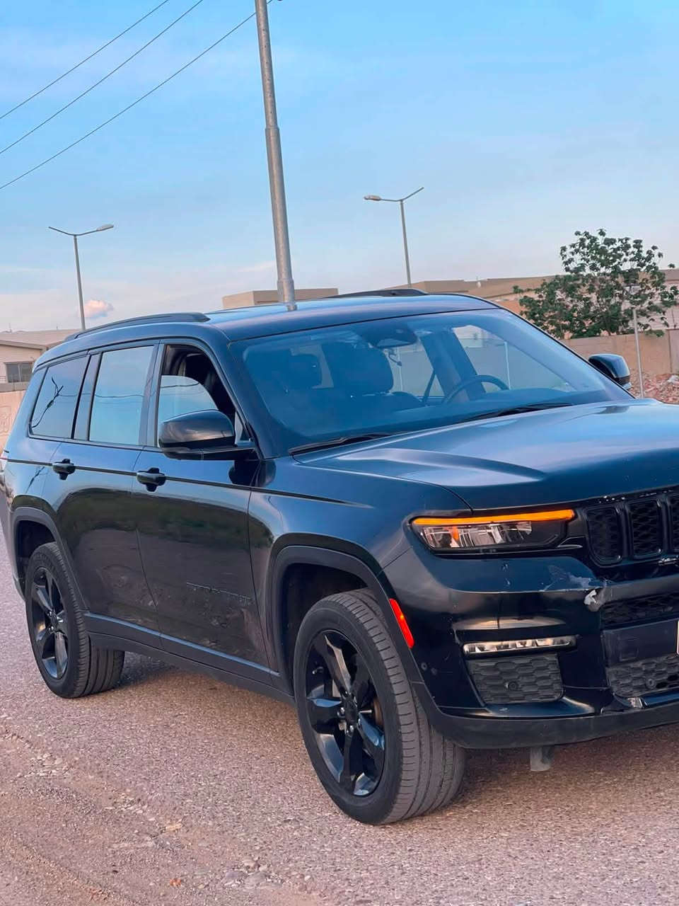 جيب كراند شيروكي ٢٠٢٣ (رقم اربيل)

   L Limited  4*4
هزه وفحص جديد

لمتد فول مواصفات عدا البانوراما

سبعه راكب سياحي 

كامرات ٣٦٠ درجه 

حساسات عدد١٢ امامي خلفي 

نقطه عمياء

مرايه وسطيه شاشه ذكيه

رادار امامي متفاعل

كشنات جلد وكشن سياحي خلفي

كشنات تدفئه وتبريد امامي وخلفي

كشنات ذاكره خزن

تبريد منفصل

صندوك كهرباء

بردات خلفيه بلاديه

السياره فول بلاك توب

شحن لاسلكي اكيد

بعد بيها مواصفات 

ضررها بدايه البنيد تقريبا ٤٠ سم صبغ الباقي 
مكفول من الصبغ


**إذا كنت صاحب هذا الإعلان وتريد حذفه لأي سبب، رجاءا أرسل رسالة إلى الدعم الفني**