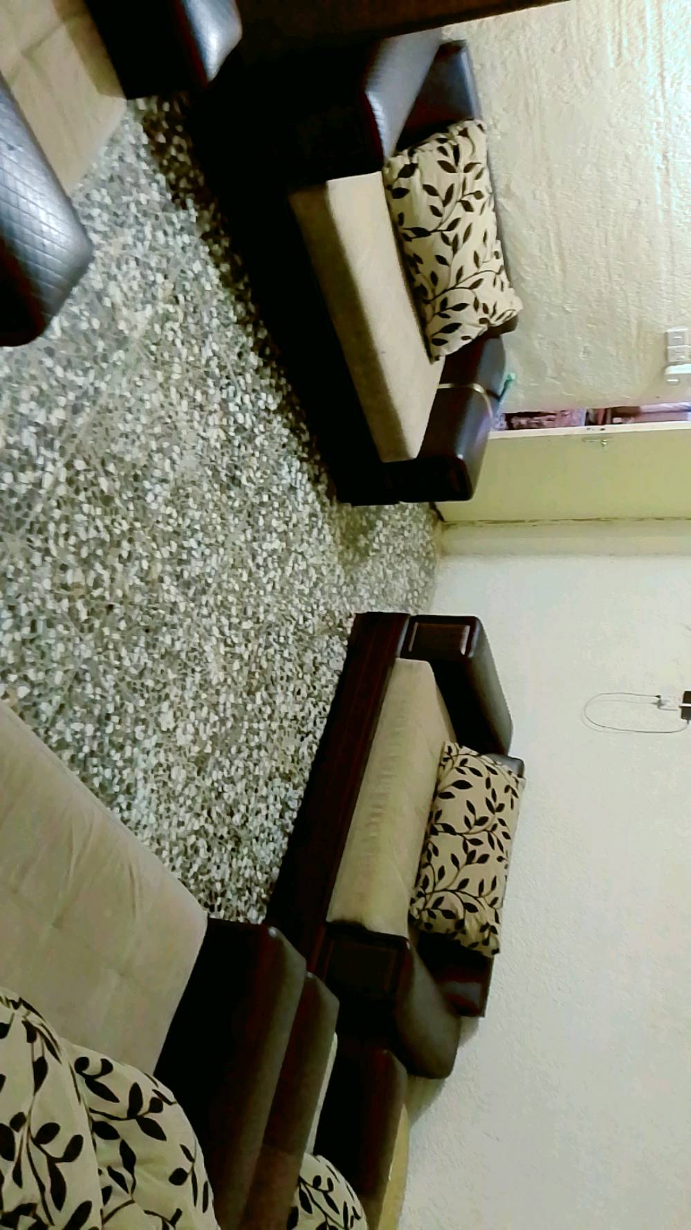 سلام عليكم تخم للبيع مع كوشاتة وملحقاتة ونضيف الي يحب يستفسر يطب خاص لو دك 

بغداد الشعلة 