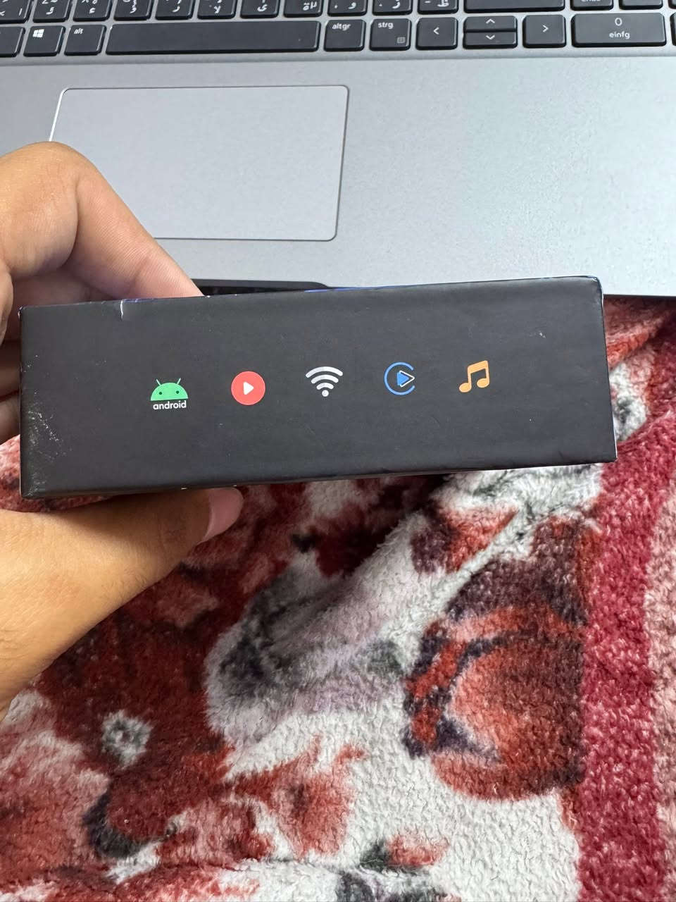 اوتوكاست play2video pro
يشغل يوتيوب ونتفلكس وسبوتيفاي و iptv ويعرض كار بلي واندرويد اوتو وايرليس
سعره 30 الف
***********
