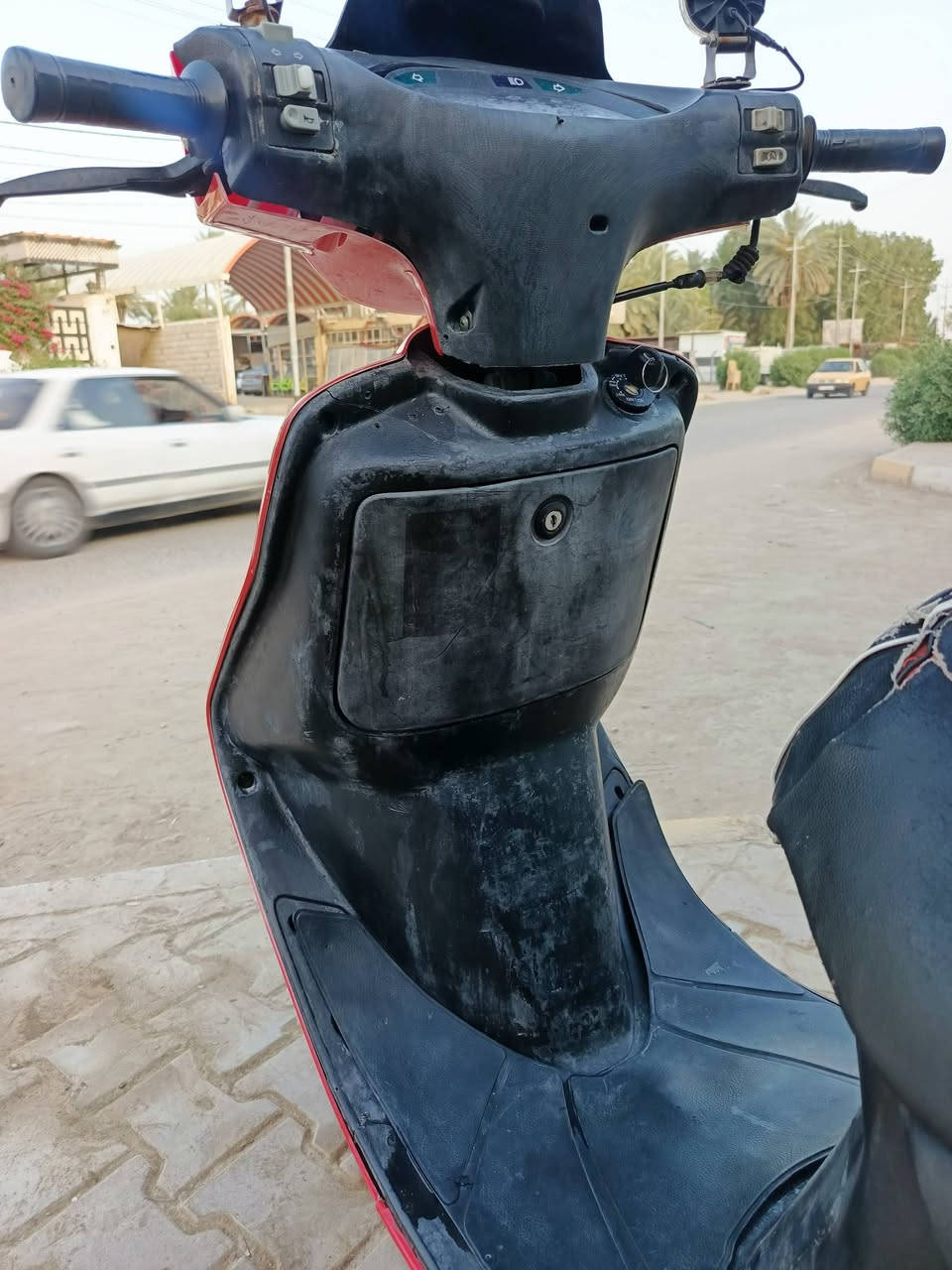 فراشه للبيع كله شغال مفتوحه مره وحده ومبدله بيهه بس بستم شرط بوشه بلاديه حلوه الدراجه اب ٣٥٠ قفل ***********
