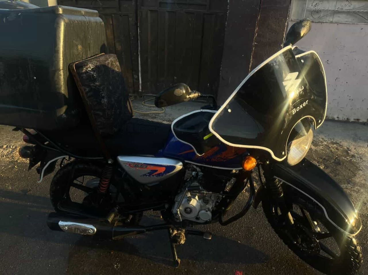 سلام عليكم هاي بوكسر موديل 23 رقم نكليزي دراجه نضيفه حيل مكان بغداد دوره *********** هاذ رقم بي واتساب
