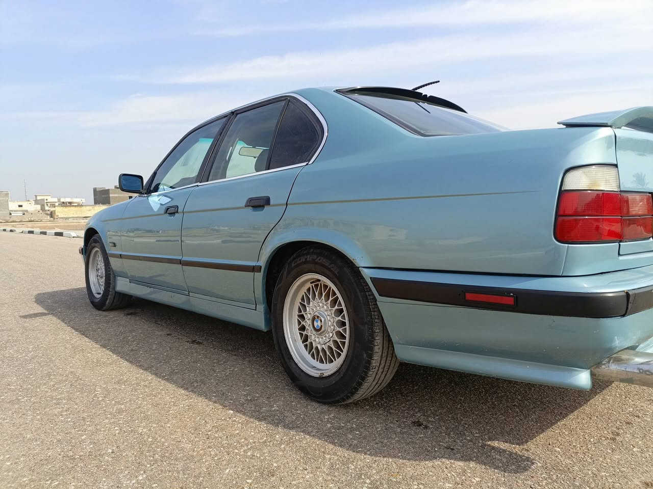 السلام عليكم اخوان بي ام للبيع حجم 525 اصل موديل 1991 مكينه مسكر عدل جير حداده تبريد كهربائيات السياره جاهزه وخير من الله وحلوه صبغ عام جماليه تخم تاير جديد رقم اربيل السنويه لل 2030 تحويل وكاله بشرط سياره جاهزه من الدعامه للدعاميه العنوان البصره ***********
