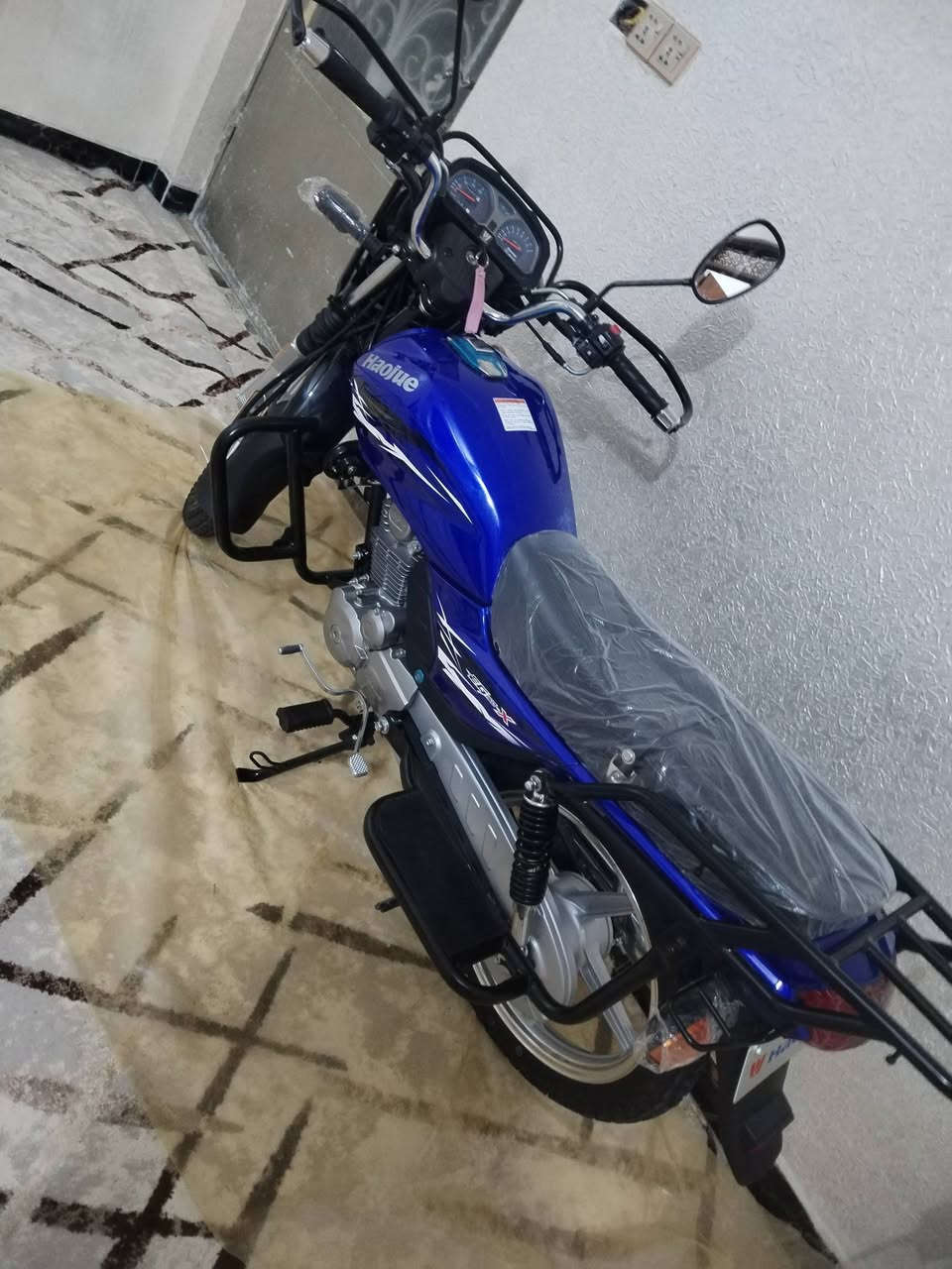 هاوجي قفاز موديل 2025 جديد مماشي العداد صفرر اوراق من الوكيل محمد مزهر بس يسجل بالمرور السعر 2 مليون دينار ومابيه اي مجال لان هذا السعر الي شتريته بيه من الوكيل ومثبت عنده العنوان رمادي / الصوفية  واني موجود ع الخاص


**إذا كنت صاحب هذا الإعلان وتريد حذفه لأي سبب، رجاءا أرسل رسالة إلى الدعم الفني**