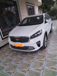 سورنتو ٢٠٢٠ • ٦ سلندر • ٧ راكب