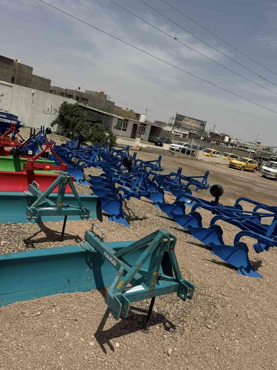 شركة أسوار الامارات 
تعلن عن وصول آليات ومعدات جديده ‼️‼️‼️‼️
موقع الأنبار رمادي مجاور معارض السبعه كيلو للسيارات 

رقم هاتف 📞 *********** محمد العسافي 
رقم هاتف 📞 ‭0790 136 5629‬ قيس العسافي
