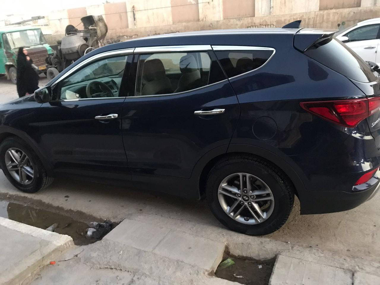 سنتافية موديل 2017 وارد امريكي 4سلندر 2400
سعرها جوه سوك حادثه نفس الصوره والسونار نفسه حادثه جدا بسيط البنيد معدل بارد فقط وجاملغات من طرف طخه مصبوغات والسيارة نظيفه دينار متصرف عليه دبل كازكيت يعني بانزين عادي تمشي تبريد قطعتين شاشه جبيره مانع انزلاق نظام الصعود فور ويل نظام ايكو درايف مود سبورت وبيه بعد هواي مواصفات السيارة رقم سليمانيه باسمي الرقم مالته الجديد الدولي
العنوان اليرموك
السعر 137 مجال بسيط
***********
