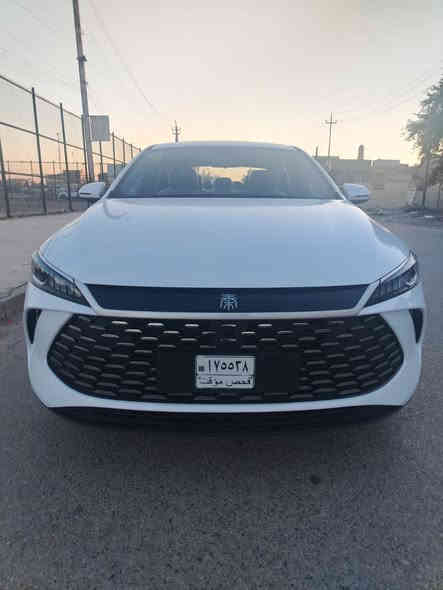 السلام عليكم  (  BYD ) 
جين بلاس 2025  زيروو صفر كم
السيارة كفالة عامة بعدها على وضع الشركة
تترقم بغداد

🔸 المواصفات 🔸

حساسات خلفية
حجم المحرك 1.5
شاشة اصلية
كاميرا خلفية
هند بريك كهرباء
دشبول شاشة ديجيتال
اوتو هولد
مفتاح التشغيل بصمة
تشغيل عن بعد تحكمات مقود
اوامر صوتية
منفذ طاقة
منافذ شحن
مقود جلد حياكة
دخول ذكي
3 وضعيات قيادة
اشاير بالمري
تتسع المقصورة ل 5 ركاب
المقاعد جلد رياضي
اريل نفكيتر
اناره داخلية LED
لد امامي LED
بكلايت ‏LED
قطعتين تبريد 
مثبت سرعة
حجم الاطار 16
مانع تزحلق
منفذ شاحن خلفي
البطارية ليثيوم الاقوى والاطول عمرا في عالم الهايبرد ملاحضة: السيارة تحتوي على بصمة + كارت + شاحنة
وجميع العدة مالتها موجودة

العنوان بغداد السيدية 📍
للاستفسار ☎️
***********
