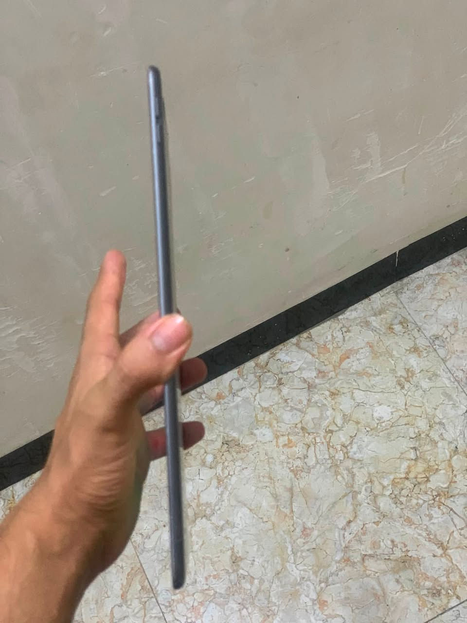 ايباد للبيع الجيل الجيل الثالث جهاز حجم شاشه 10.5ذكره ٦٤مكاني حي جهاد شراي يجي خاص سعره ١٧٠بي مجال ✅***********
