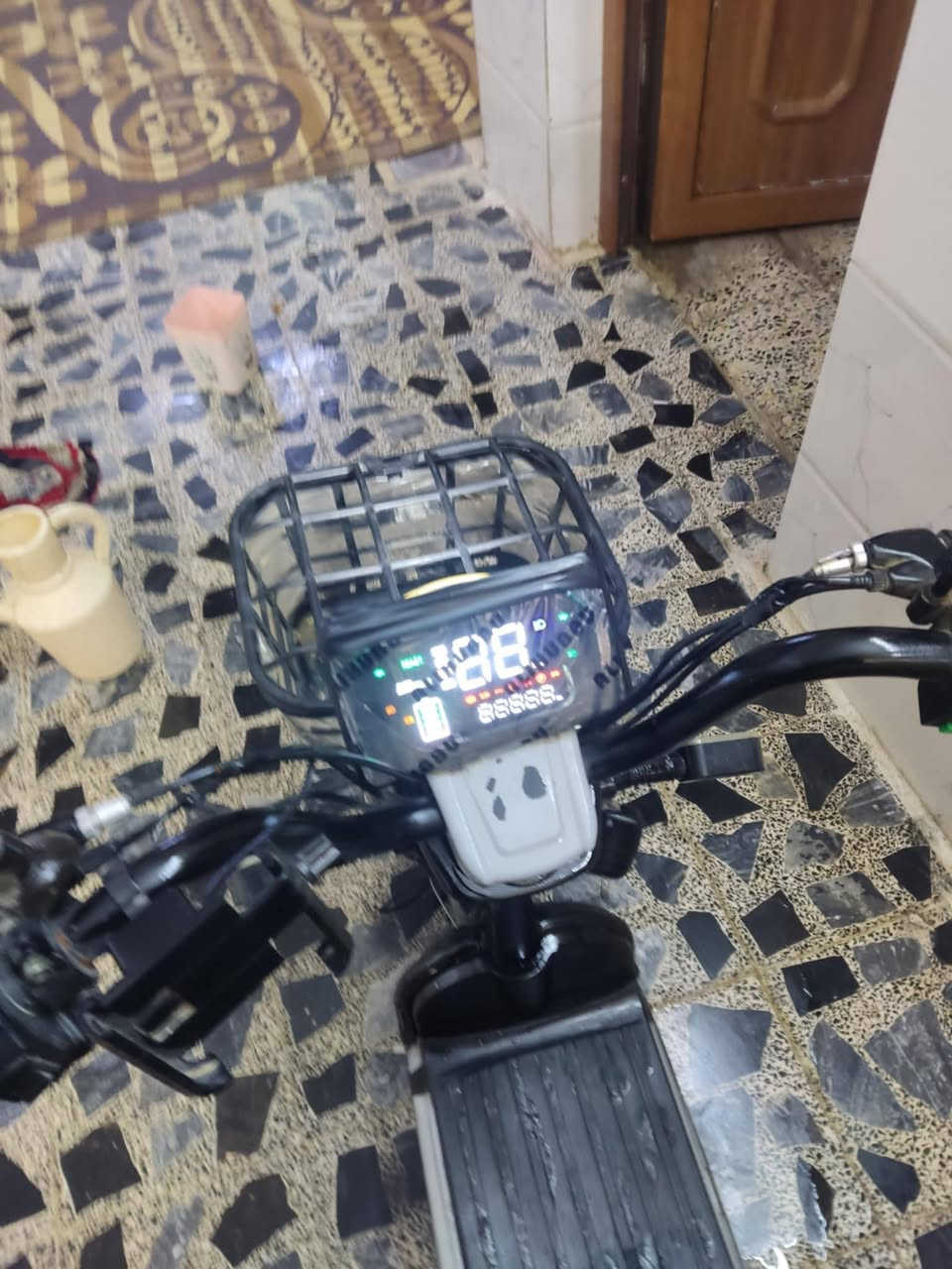 دراجه شحن نضيفه مشاء الله عليها مال روحه وجيه باتريات جدد قبل سبوع بدلتهن دراجه حلوه ومرتبه شراي ادفع سعر بل يرضي الله وتحياتي للجميع


**إذا كنت صاحب هذا الإعلان وتريد حذفه لأي سبب، رجاءا أرسل رسالة إلى الدعم الفني**