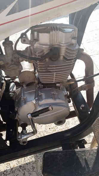 سلام عليكم ستوته للبيع مديل 2018 كهربائيّات شغاله ستوته جديده ماببه شي المكان بين  الشطره وبين الفراف الرقم الهاتف ***********
