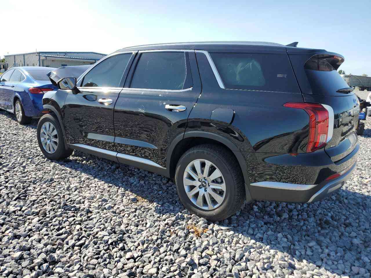 بلسايد 2025 SEL
السياره هنا بل حله 
هيج تنباع عله وضعه 
السعر بلاش 195 للتواصل
***********

***********
