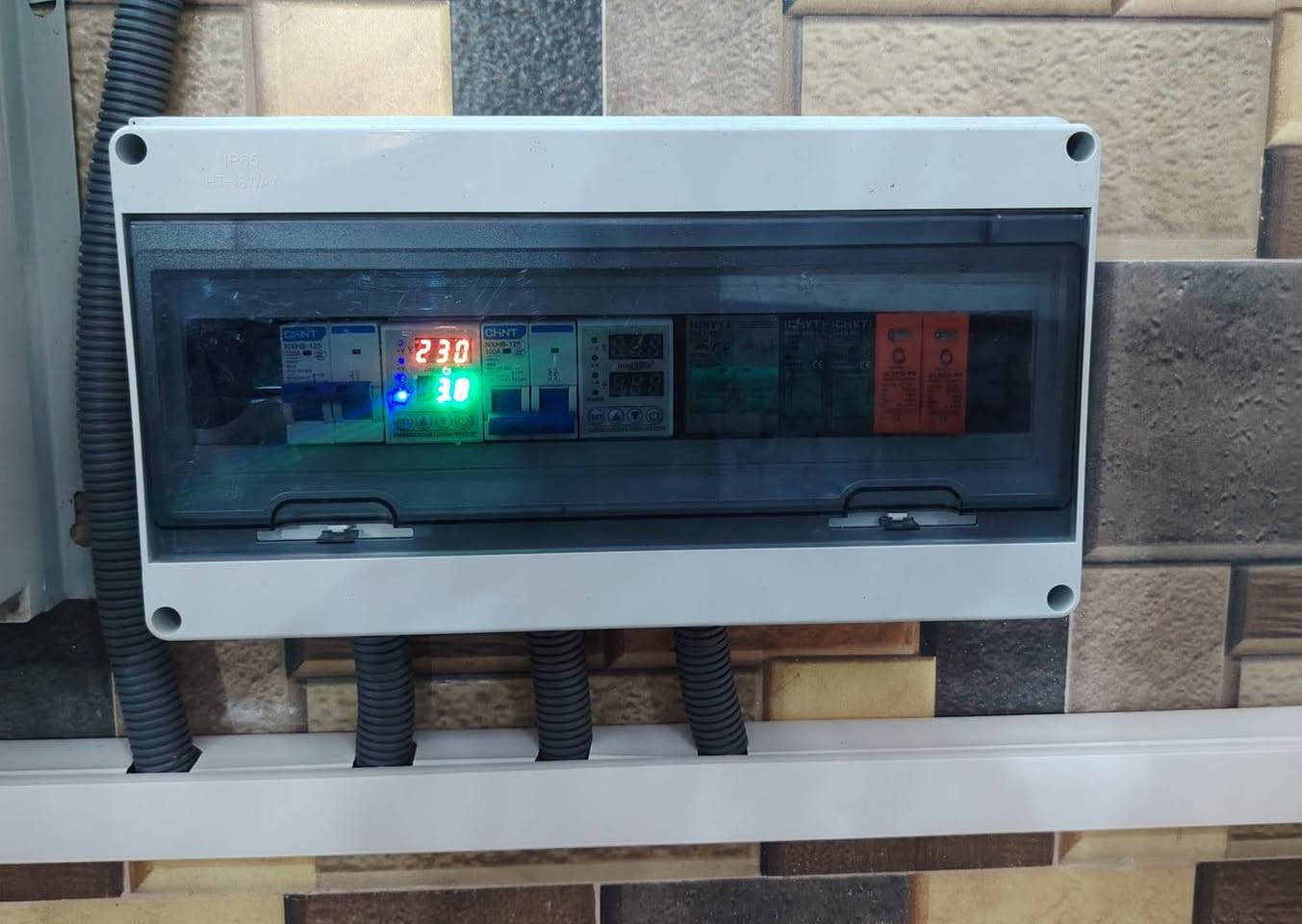 تنصيب منظومة طاقة شمسية  بواسطة المنصب مهدي في الرفاعي 
 شغل درجة اولى ب استخدام الواح 710واط  وانفرتر 4kw. وبطارية 5kw  والحمايات المتكاملة


**إذا كنت صاحب هذا الإعلان وتريد حذفه لأي سبب، رجاءا أرسل رسالة إلى الدعم الفني**