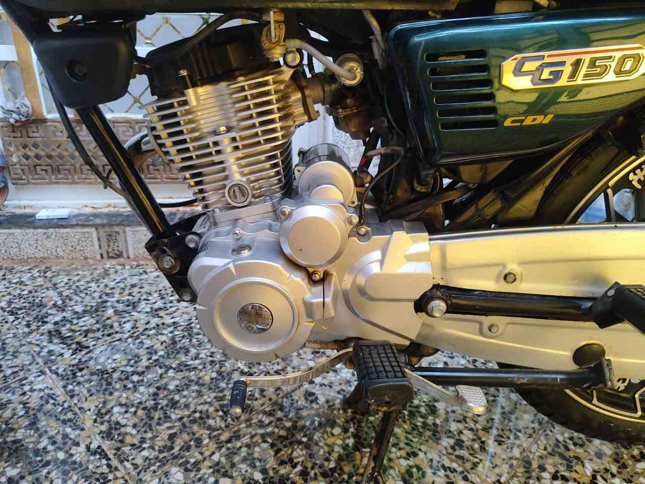 دراجه سافان  بدون 5 كير  شاشه اكترونيه نظافه 80‎%‎
مكلف بلنشر الستفسار عل هذا رقم ‭0771 121 5885‬

ميسان نهاود
