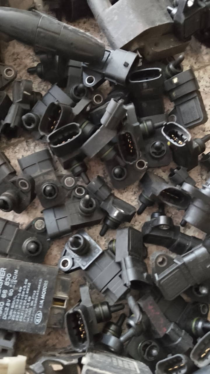 جويترات ويدات لايت ودبات  ماءوماب سنسر البيع كل الكميه سعرالقطعه 5000الاف ***********
