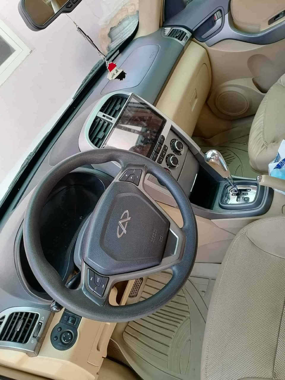 مراوس فقط 
تيكو نينوى ٢٠١٣ محرك ١٨٠٠ ماشية ١١٢ الف
ضرر سطحي جاملغ امامي فقط بدون داخل
مواصفات تيكو المعروفة
سلايت/حساسات خلفية /شاشة اندرويد/جامات ٤ كهرب وتصعد ذاتيا عند التقفيل /كشنات الامامية هيتر /مرايات كهرب 
للاستفسار ***********
