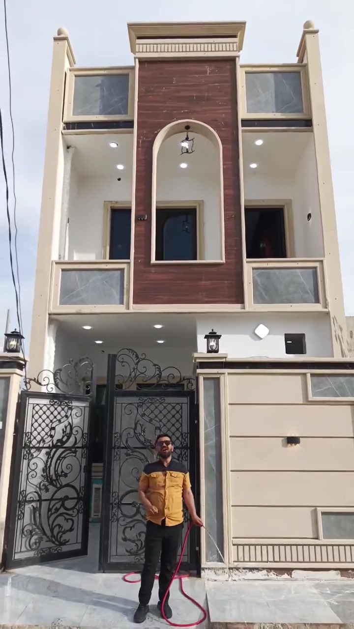 السلام عليكم مكتب الاغا للعقار دار ولا اروع فرصه مميزه
🔴أعلان  (نستقبل جميع العروض والاعلانات العقاريه وإعلانات الشركات )
🔴دار للبيع طابقين.  في حي مشيرفه الثانيه منطقة النسيج ال 55 سندطابو الايمن 
🔴الدار طابقين يتكون من 3 نوم +هول +استقبال+مطبخ +مشتملات+منور 
🔴الدار زيرو اشراف مكتب الاغا 
🔴اتجاه الدارشمال 
🔴المساحة 100م
🔴الواجهة 5 م
🔴(بعض الاشياء تستحق الانتظار وعقاراتنا هي واحده منها تاخذ موقع تجاري ومميز وبناء عقار رائع)
🔴للإستفسار مراسلة الصفحة او الأتصال على الرقم ***********  او ‪***********‬‏  ‬‏من الساعة ١٠ صباحاً إلى ٨ مساءً أو على التكتوك مكتب الاغا للعقار
🔴عنوان المكتب ١٧تموز سايدين الاقتصادين مقابل معهد دار التفوق نستقبل جميع العروض والاعلانات العقاريه (الاعلامي الاغا مصطفى حساني )
