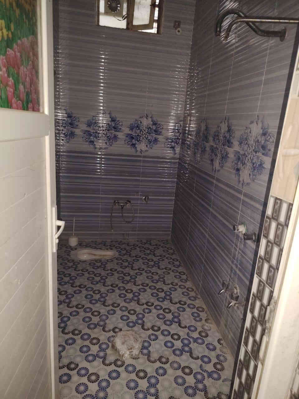 دار للايجار المساحة ٢٤٠م طابق واحد غرفتين صالة استقبال مطبخ صحيات داخلية وخارجية بدل الايجار ٥٠٠ الف الفرات بداية شارع المستوصف من جهة شارع الصب البيت حديث  للأستفسار الأتصال على الرقم
        ***********
       ***********
مكتب صدى الخليج للعقار
    أبو رواء الخليفاوي
