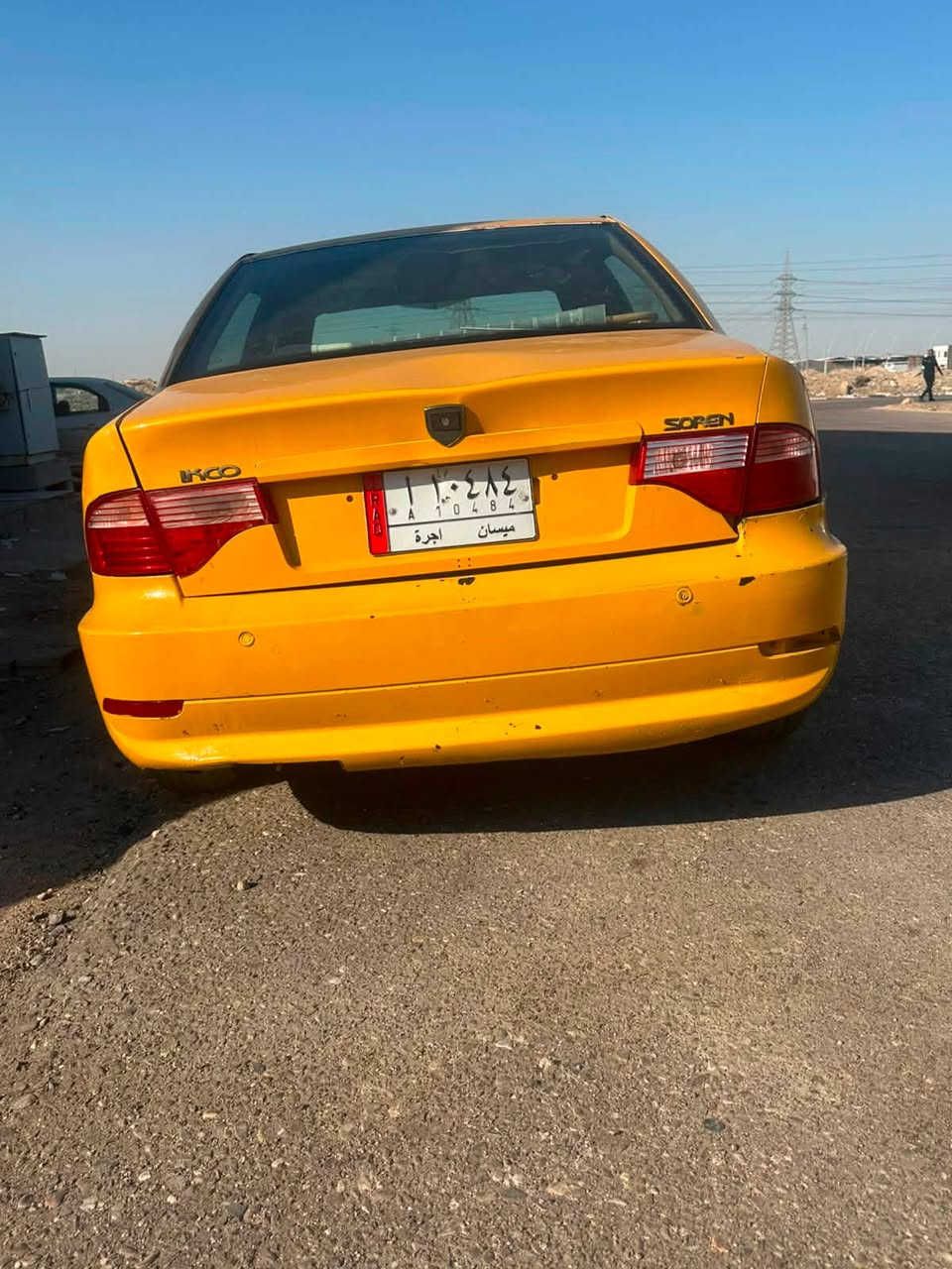 سمند ٢٠١١ 
مكينه بيها تنقيص قليل بس حلوه نظيفة
كير حداده تايرات 
البدي شوف العين
هيئة ع المشتري
السعر 16 ورقه وبيها مجال
البصرة / القبلة
***********
