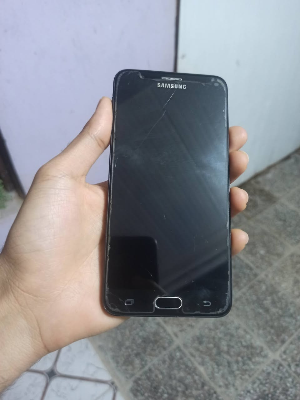 جهاز جي سفن شغال  ذاكره 32 كله من حيث تكنيك والاتصال والصوت سعره50 ألف وبي مجال شراي يجي خاص


**إذا كنت صاحب هذا الإعلان وتريد حذفه لأي سبب، رجاءا أرسل رسالة إلى الدعم الفني**