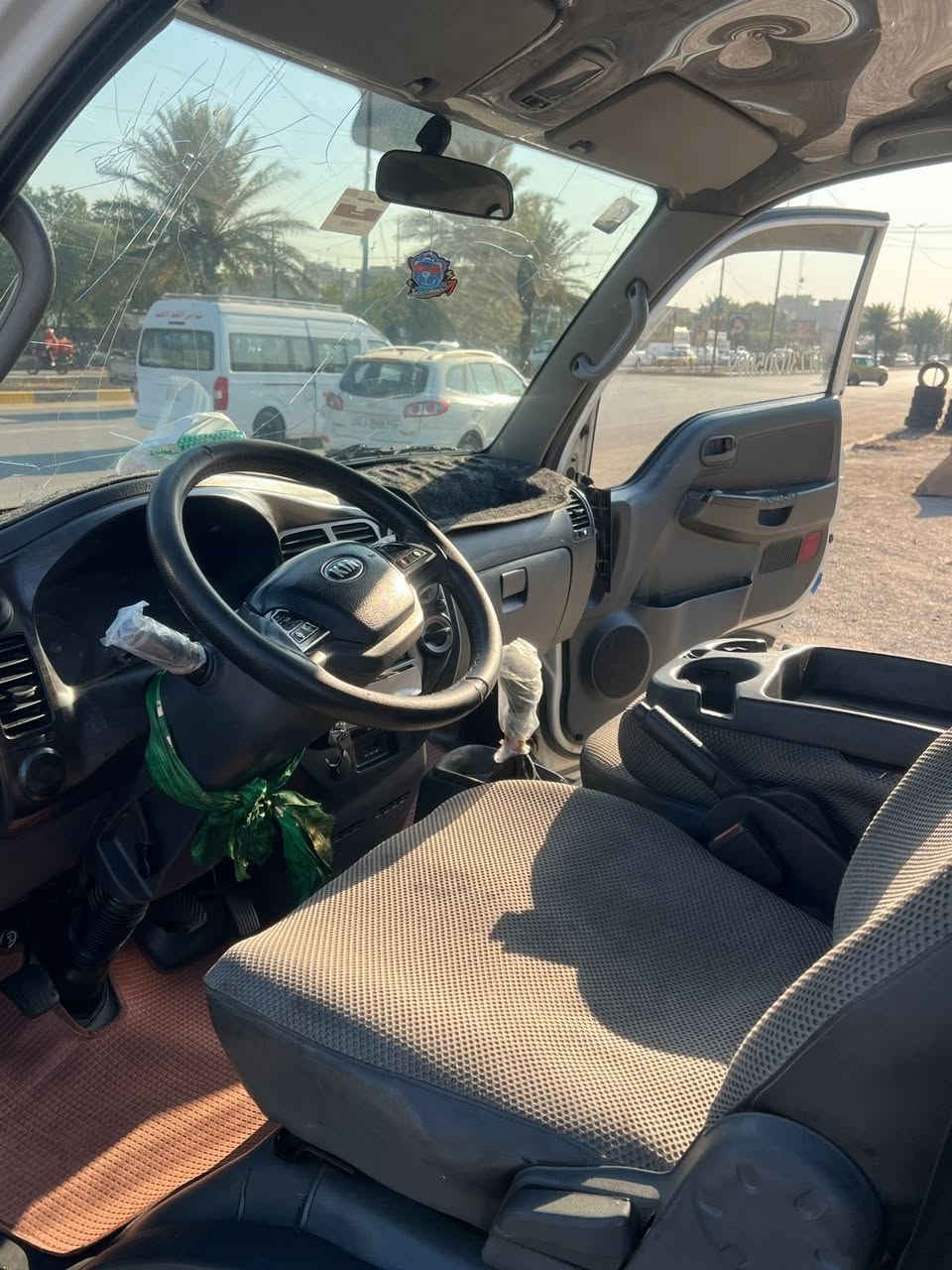 للبيع كيا فحل موديل 2016 لسياره كامله بدون ضربه وبدون صبغ مكان السياره بغداد البلديات السعر 128لشراي يتصل ما متواجد على الفيس ***********
