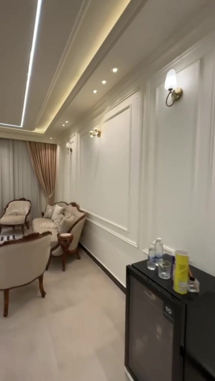 ✨ فرصة لا تُعوّض ✨
🏡 شقة أرضية للبيع في مجمع أيادي العدل السكني

📐 140م + 🌿 حديقة 130م

▪️ غرفتين نوم
▪️ حمامين
▪️ مؤثثة بالكامل
▪️ ديكورات راقية
▪️ موقع مميز داخل المجمع

💰 بسعر مناسب جدًا لا تفوت الفرصة اتصل ودلل

📞 ***********☎️
� العبيدي للوساطة العقارية
#اطباء #مهندسين #كادر_طبي #كادر_هندسي #موظفين #نخب_المجتمع #ذوي_الدخل_الثابت #استقرار_سكني #سكن_راقي #سكن_عائلي #شقق_للبيع #استثمار_عقاري #بغداد #العراق
