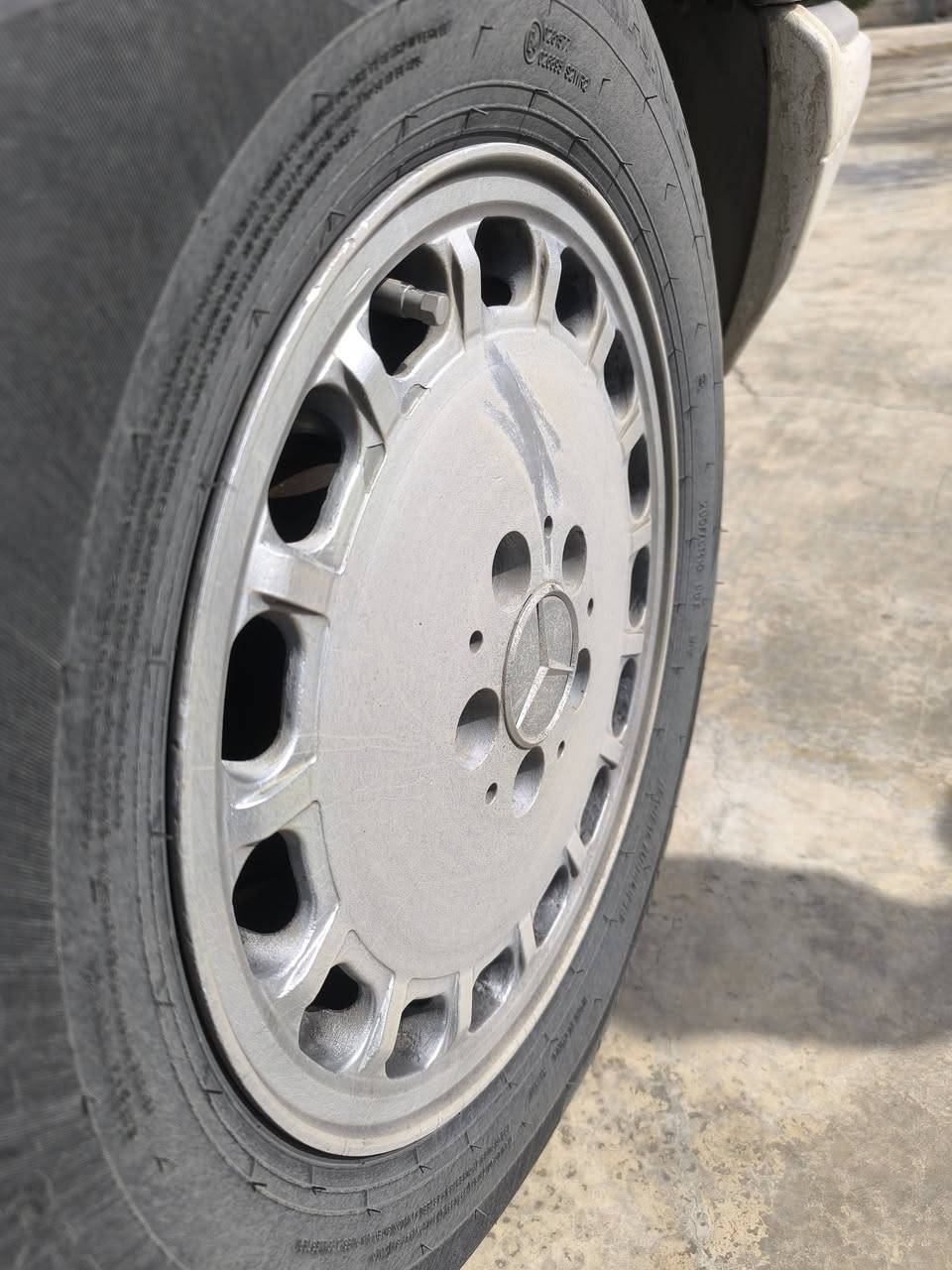 تخم وياله جامبو للبيع بس وياله تايرات ماويا سعر 175 الف ابشرط اتروح ايم بلنص مكاني ديالى خانقين ***********
