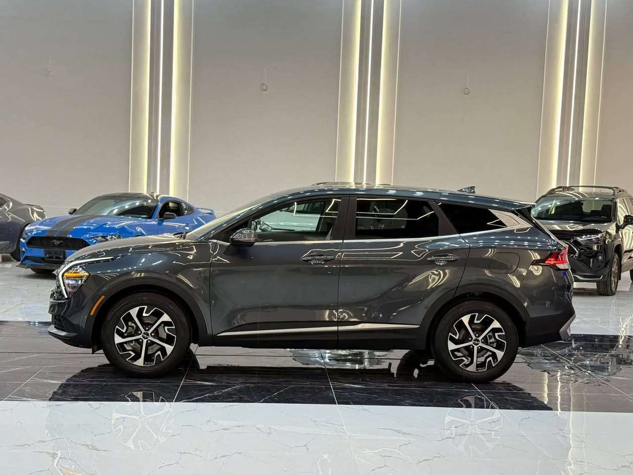 𝟐𝟎𝟐𝟒 𝐊𝐈𝐀 𝐒𝐏𝐎𝐑𝐓𝐀𝐆𝐄 𝐗

کيا سبورتج موديل : 2024

السعر : 193$

اللون : نفطي 

حجم المحرك : 2.5L (4.سلندر)

ملاحظة السيارة : فقط واحد باب صبغ 

 كافة الايرباكات سليمة 100%

المواصفات : EX

فول فول مواصفات 1/1

دةبل اكسل : 𝐀𝐖𝐃

داخل ليد بيلادي

كيج الكتروني

‏‎بصمة ابواب 

‏‎بصمة تشغيل

تشغيل عن بعد

شاشة كبير لمس

سحن وايرليس

هاند بريك بصمة

اوتو هولد : 𝐀𝐔𝐓𝐎 𝐇𝐎𝐋𝐃              

اوتو ستارات : 𝐀𝐔𝐓𝐎 𝐒𝐓𝐀𝐑𝐓

اوتو ستوب :  𝐀𝐔𝐓𝐎 𝐒𝐓𝐎𝐏

رادار امامي (تحديد مسار)

‏‎رادار جانبي (نقاط عمياء)

‏‎رادار خلفي (التحذير من الاصطدام)

‏‎حساسات امامي

‏‎حساسات جانبي 

‏‎حساسات خلفي 

نظام : 𝐄𝐂𝐎

نظام : 𝐍𝐎𝐑𝐌𝐀𝐋

نظام : 𝐒𝐏𝐎𝐑𝐓

نظام :𝐒𝐇𝐎𝐖

كشنات جلد

كشنات كهربايي

كشنات هيتر

تحكيمات استيرن

استيرن هيتر

تبريد لمس

تبريد مركزي

صندوق شفط كهربائي 

لايتات 𝐋𝐄𝐃 ليد عدسة زينون بيلادي

بكلايتات 𝐋𝐄𝐃 ليد بيلادي

ويل كروم

‏‎تفاصيل اكثر الاتصال علی ارقام التاليه  ‏

☎️ ***********

☎️ ***********

عنوان📍اربيل فرع ناقلات

معرض كاليفورنيا كارس CALIFORNIA Cara
