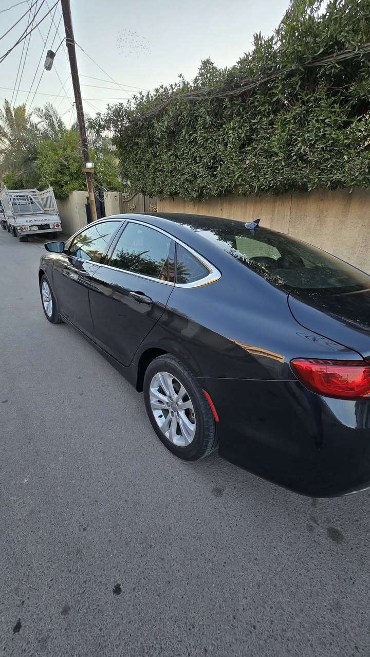 السلام عليكم C200 2017
السياره كامله مكمله من كلشي تخم تاير كير مكينه كله مكفول
حادث موضح بالسونار غير الي موجود بالسونار اني خسار
ماشيه 108 mi 
السياره فول عده الفتحه 
هاند بريك بصمه
بصمه 
شاشة 
كشنات تدفئة تبريد 
كشنات جلد مواصفات S معروفه 
السعر 125 ورقه مكاني بلديات ملعب الحبيبة 
***********
السياره باسمي تحويل مباشر هزه وسنوية ما صار الهن سنه
