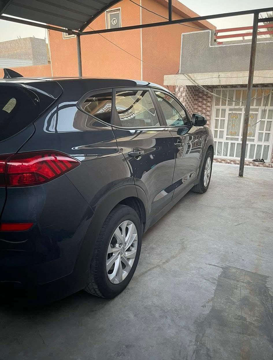 السلام عليكم
سياره توسان 2019 وارد امريكي 
رقم بغداد 
السياره بدون حادث 
مكفوله من الصبغ 
السعر 154$
المكان بغداد الراشديه 
الرقم ***********
