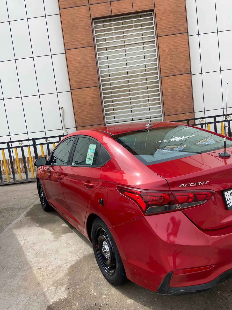 سلام عليكم هونداي اكسنت موديل 2022وارد امريكي
رقم ناصريه الدولي معوقين ..المعوق حاضر للوكاله بأي وقت
مكينه 1600... دبل نوزل
كير ATالمرغوب
شاشه 
كامره دواره
تحكم ستيرن 
ماشيه 51mi وقابل للزياده
السياره جاهزه مكينه كير حداديه طوبه طخم تاير جديد توني شاده تبريد ثلج🥶
ضربت السياره بيها باب السايق معمر نفسه والباب الوره مبدل ومصبوغ وشوي لايح الداير مال جاملغ بدون دواخل بدون تكم بجم السياره كبس صور الضربه عندي راسلني وبل خدمه
السياره جاهزه من اي نقص مابيها نقص برغي 
السعر 120 وبيها مجال بسيط 
للاستفسار *********** البصرة, العراق
