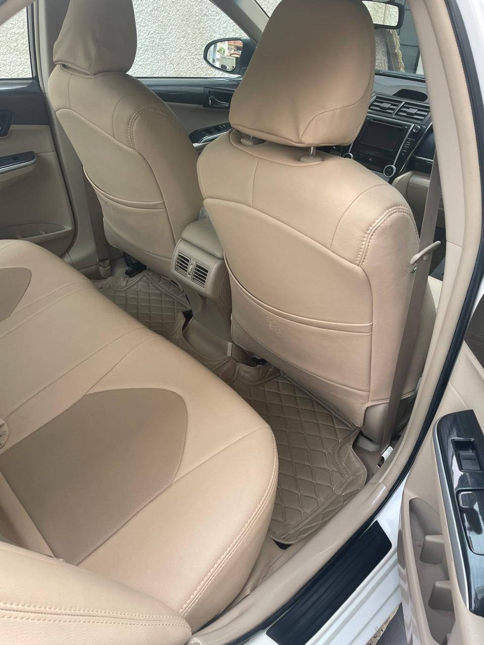 كامري ٢٠١٦  مواصفات فول بصمه  وسلايد روف تبريد امامي خلفي  كراسي كهربائيه  كراسي ودشبًول جلد 
لون ابيض صدفي  وارد خليجي   ماشيه ١٦ الف فقط مشي بيت  السبير ما نازل  اطارات مال الشركه سياره مكفوله بااسمي 
مكان سياره بغداد يرموك 
سعر 220 وبيهه مجال 
رقم ***********
