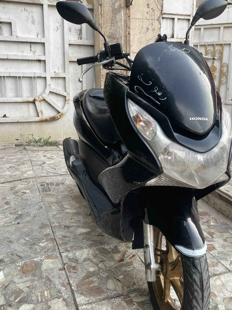 للبيع مكفوله نضيفه مثل ما موضح با صوره 
***********واتساب 
***********هاتف
مكاني بغداد البلديات
