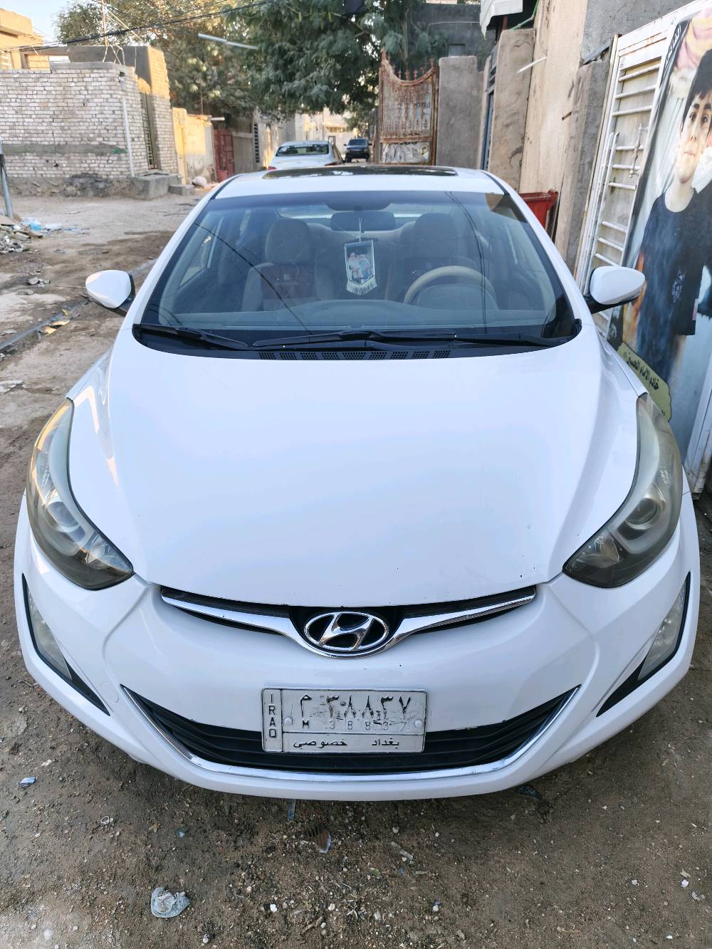 سلام عليكم
النترا 2015 
مراوس عادي

خليجي

فول مواصفات

عده بصمة

فتحه 

مري شفط 

شاشة تاب

تبريد قطعتين

تحكم ستيرن 

محرك 1800 

حساس بنيد 

حساس تاير

لايت عدسه

ويل كب

إيكو تقيل صرف

تبريد بيانو

كامره خلفية

داخل صاج

يدات نيكل داخل وخارج

اربعه دسك

السياره بيها قطعه ونص صبغ فقط الباقي كفالة بدون دواخل

السعر ١٢0مكان نجف