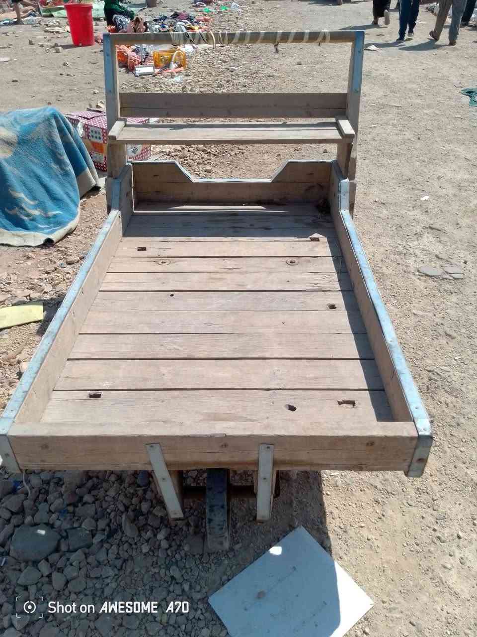 سلام عليكم عربانه اللبيع السعر الاتصال على الرقم الهاتف ***********

